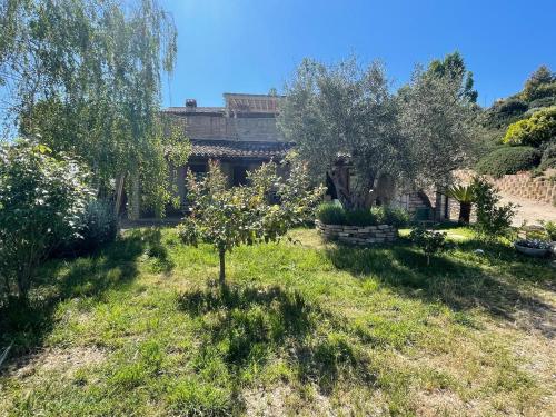 Casa Vuscichè Stanza di Artemisia — 4-Star Luxury Hotel in Roseto Degli Abruzzi, Italy