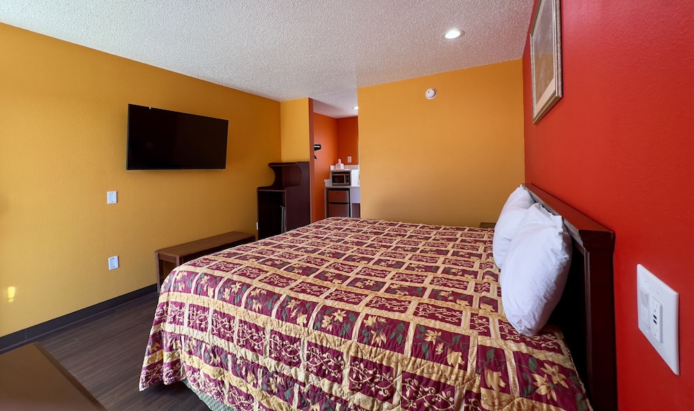 Razorback Inn - photo 18