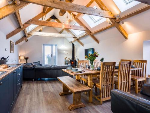 4 Bed in Biddisham 90365 — hotel in Axbridge