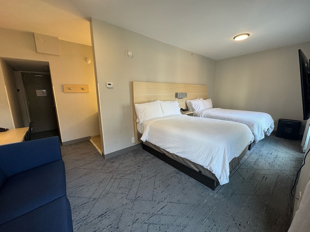 Holiday Inn Express & Suites Atlanta Downtown by IHG - photo 57
