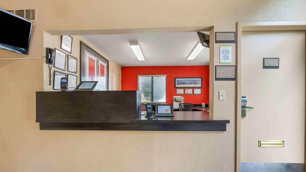 Studio 6 Extended Stay Fairfield OH Cincinnati - photo 4