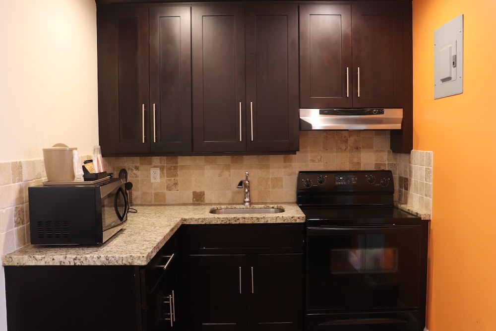 Curtis Inn & Suites - photo 18