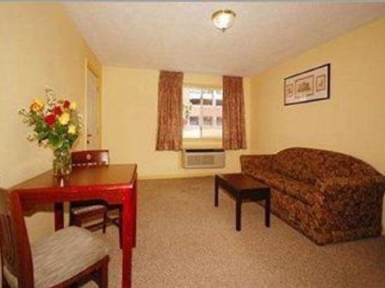 Rodeway Inn 1199 Linden Avenue - photo 5