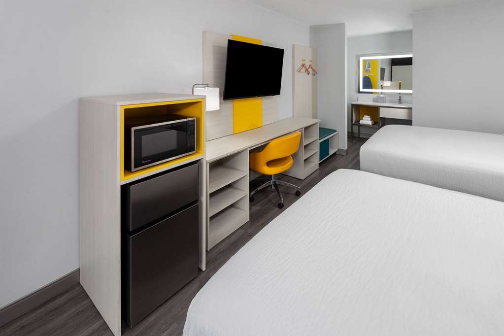 Days Inn by Wyndham Baltimore Northwest - photo 22