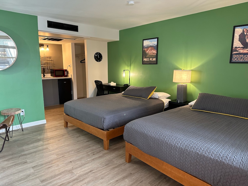 Modern Motel - photo 16