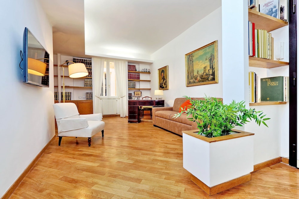 Casa Navona My Extra Home — 4-Star Luxury Hotel in Rome, Italy