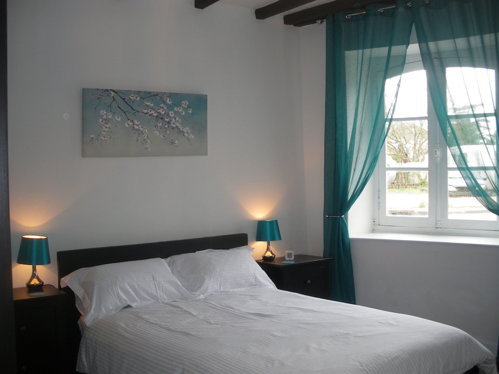 La Cour - last minute hotel in Villefagnan
