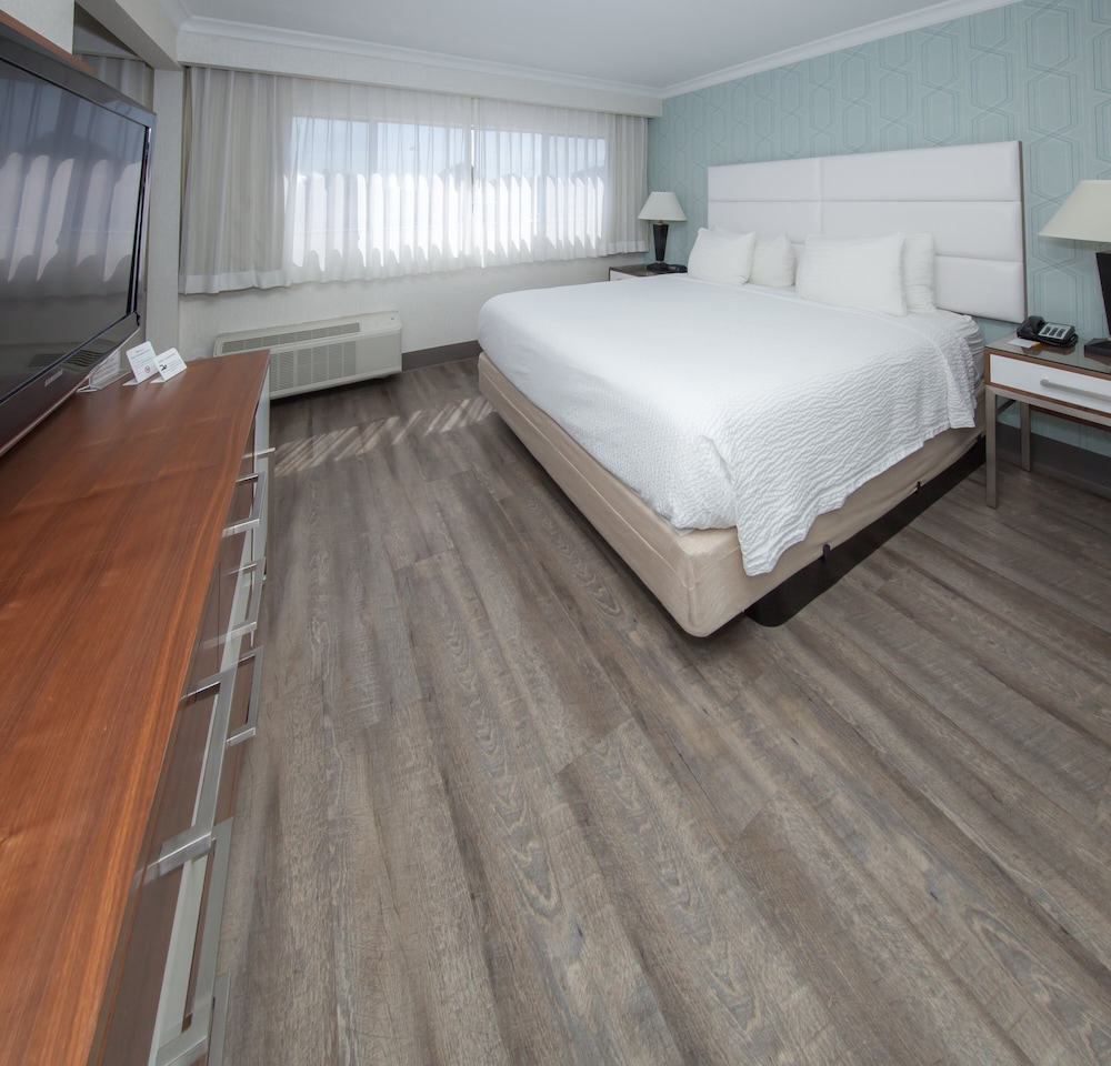 Pasadena Rose & Crown Hotel - photo 51