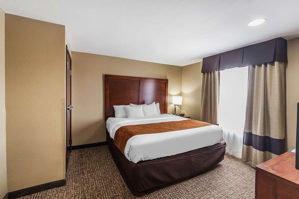 Comfort Suites Yukon SW Oklahoma City - photo 17
