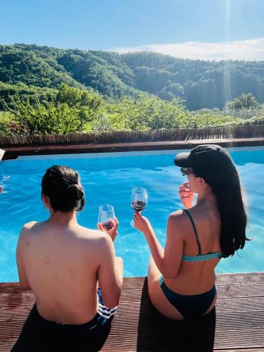 Romantic Tuscan Barn with Pool Views Private Terrace Sleeps 2 to 6 Lamole Greve in Chianti — 4-Star Luxury Hotel in Greve In Chianti, Italy