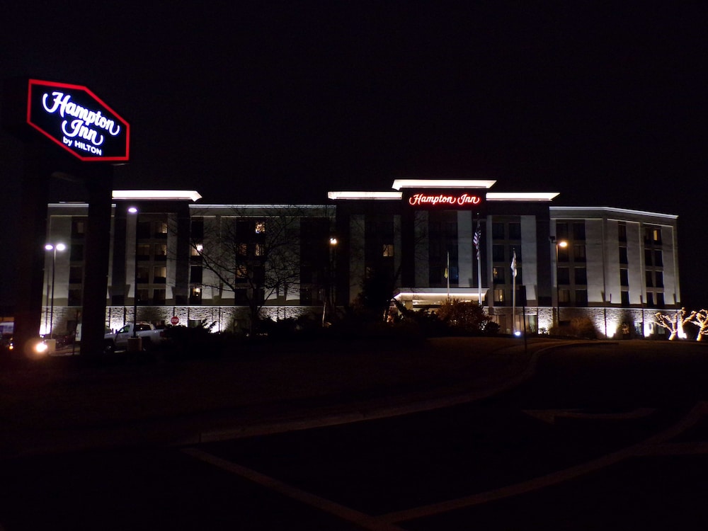 Hampton Inn Carlstadt At The Meadowlands - photo 37