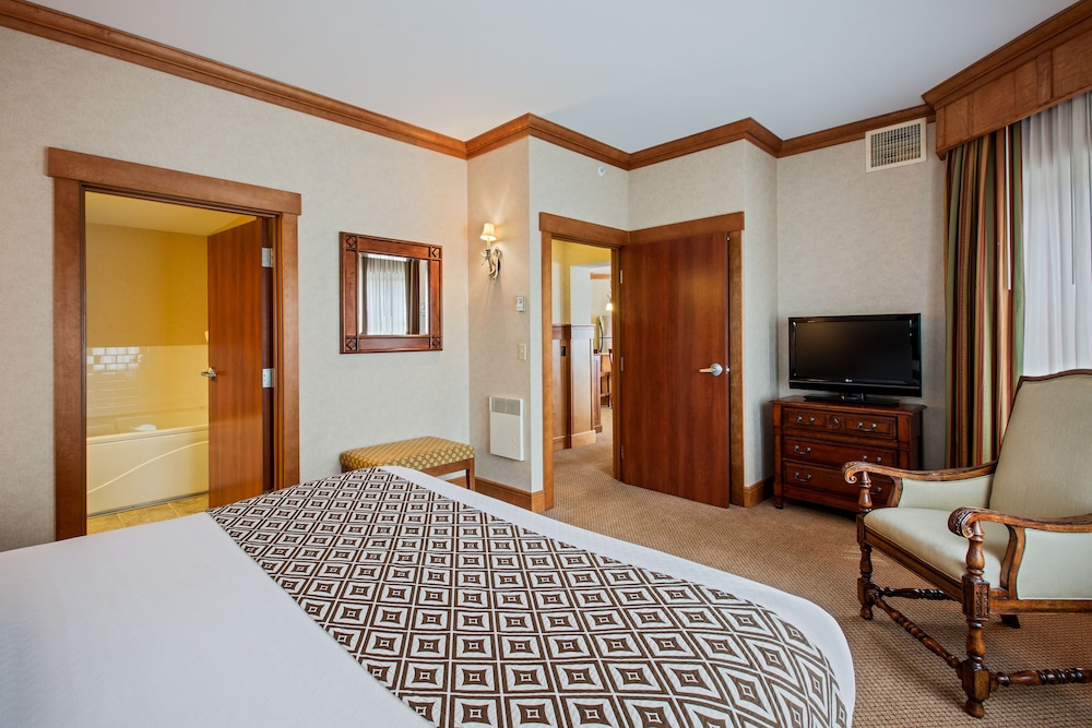 Crowne Plaza Lake Placid an IHG Hotel - photo 3