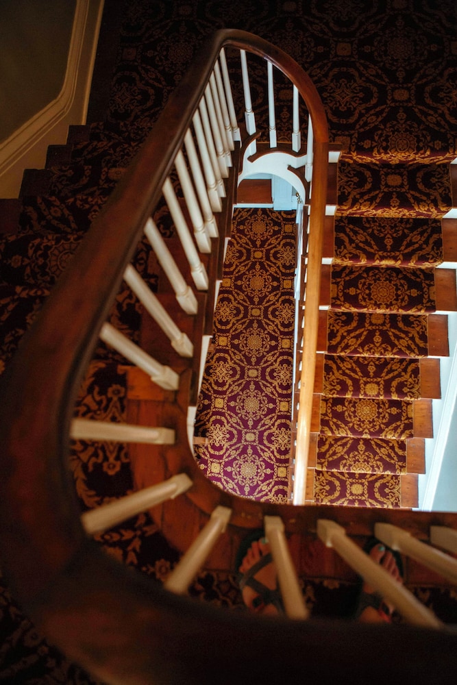 Anchuca Historic Mansion & Inn - photo 108