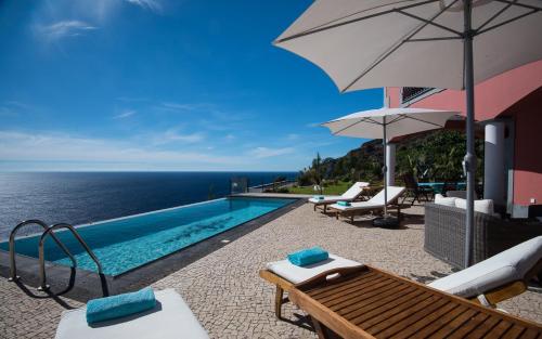 Luxury Ocean Front Villla in Calheta, Portugal