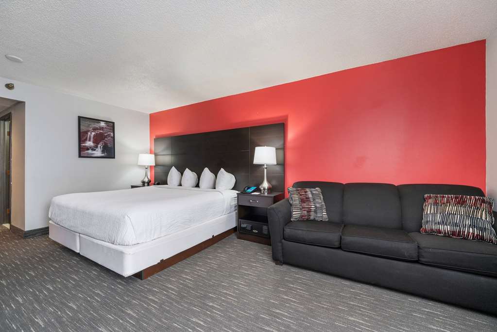 Ramada by Wyndham Sioux Falls Airport Waterpark & Event Ctr - photo 28