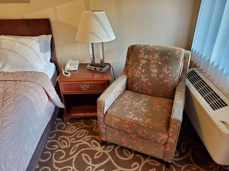 Jefferson Hills Motel - photo 38