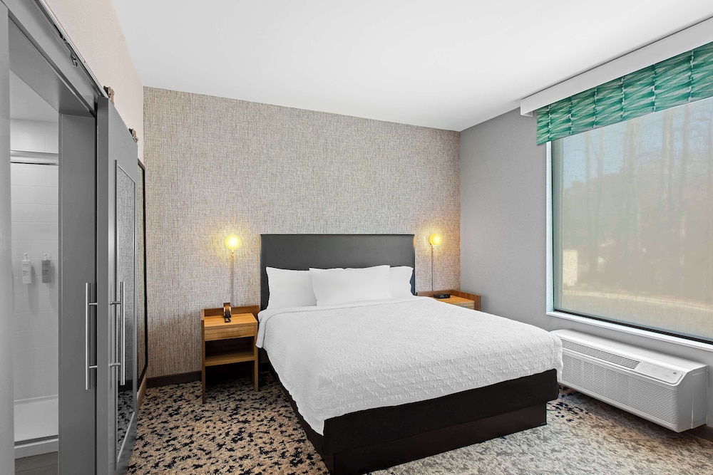 Home2 Suites By Hilton Hendersonville - photo 12