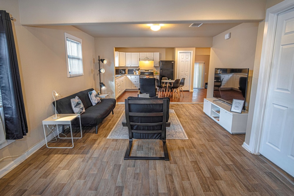 Nice 3br 2ba Near Downtown 2 min At&t Center - photo 13