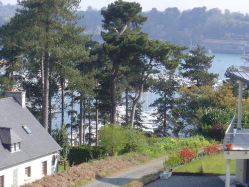 Ti coz — hotel in Lezardrieux