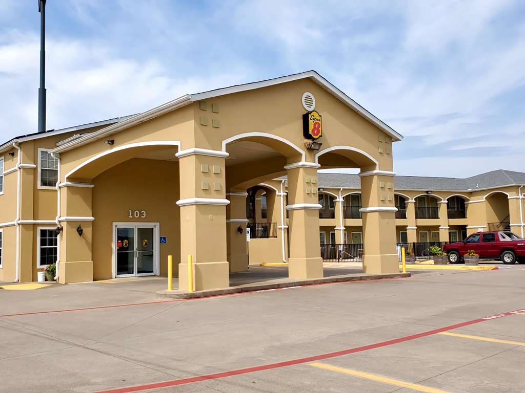 Super 8 by Wyndham Forney East Dallas - photo 3
