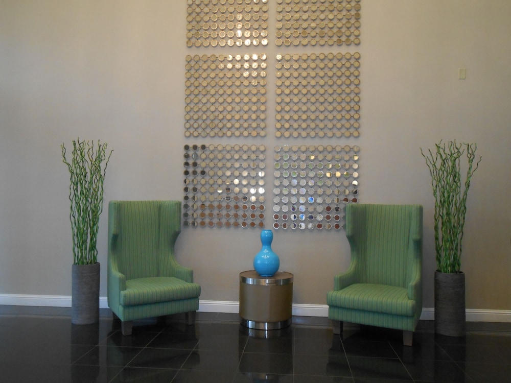 Holiday Inn Express & Suites Carbondale University Area by IHG - photo 31