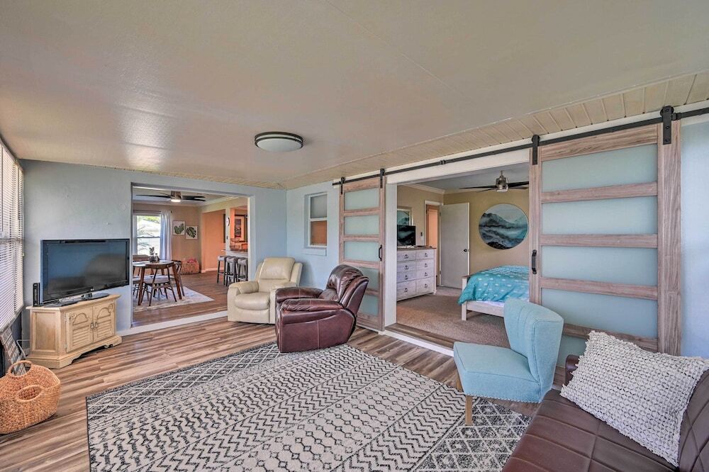Waterfront Sebring 12H Retreat Escape the Dust — hotel in Lake Placid