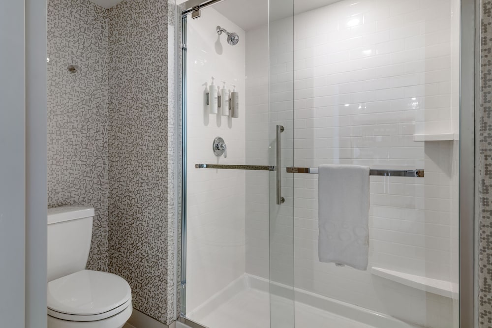 Home2 Suites by Hilton Bangor - photo 32