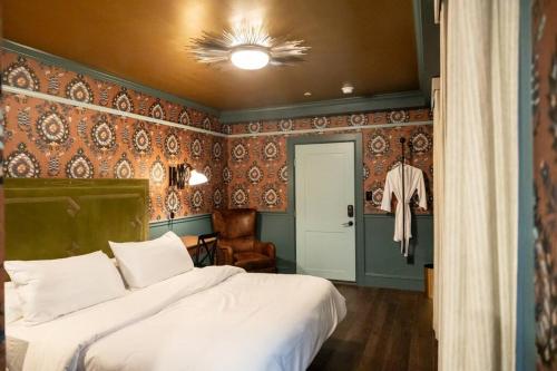 The Gas Lamp Hotel Davy Suite - photo 14
