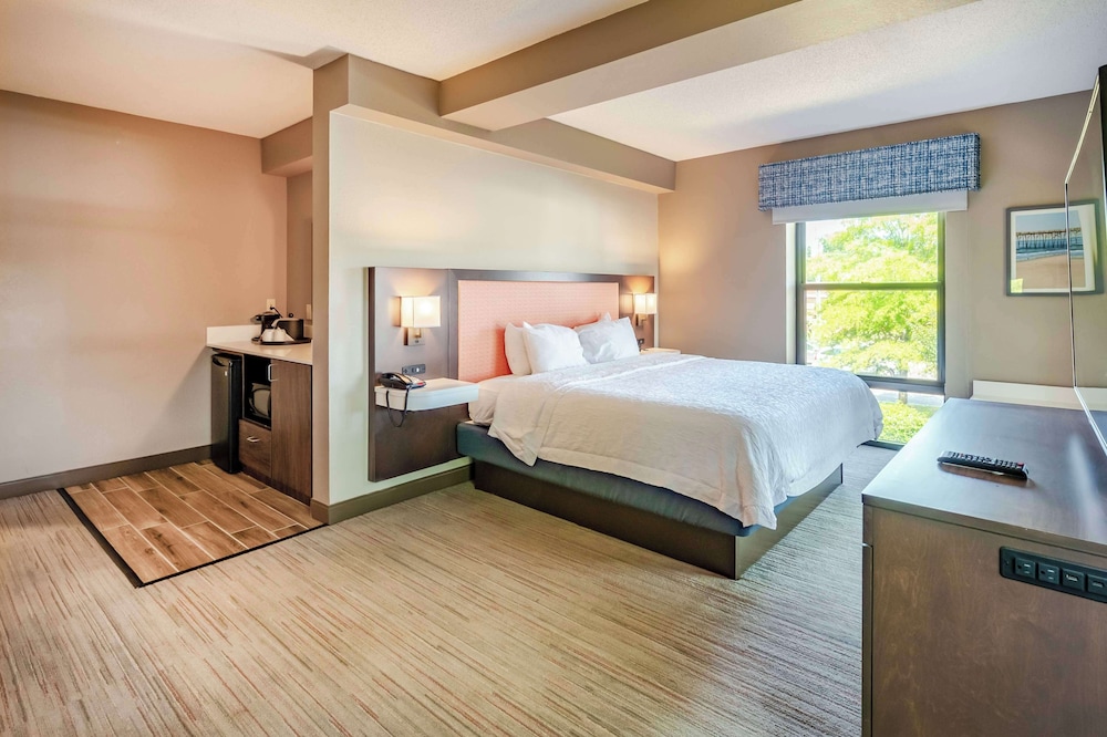 Hampton Inn Wilmington Medical Park - photo 17
