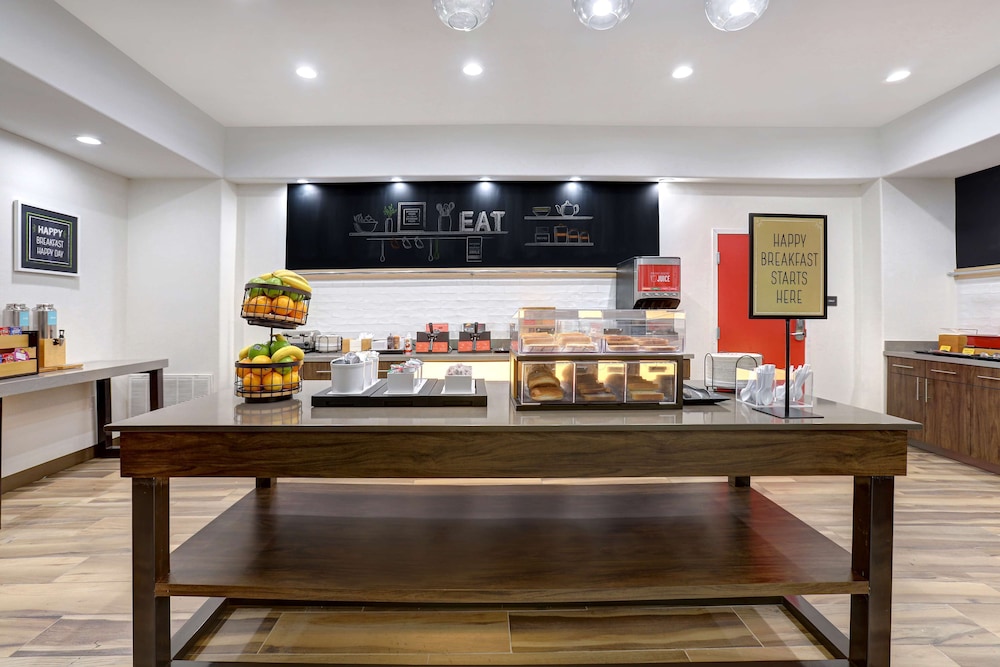Hampton Inn & Suites Dallas DeSoto - photo 37