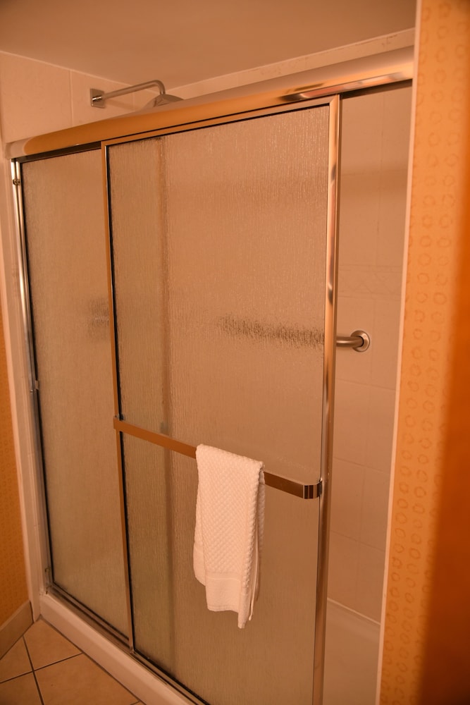 DoubleTree by Hilton Murfreesboro - photo 31