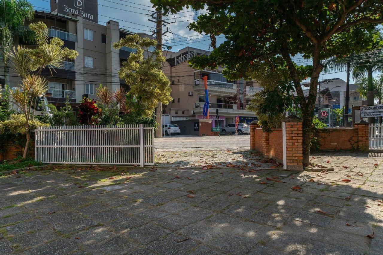 A36 AP 05 Maria Angélica Apto na avenida 01 dormitório