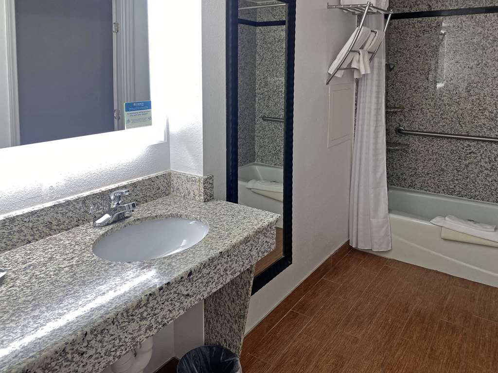 Comfort Inn Conover Hickory - photo 16