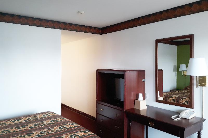 Hotel Kings at Clovis by OYO Rooms - photo 41