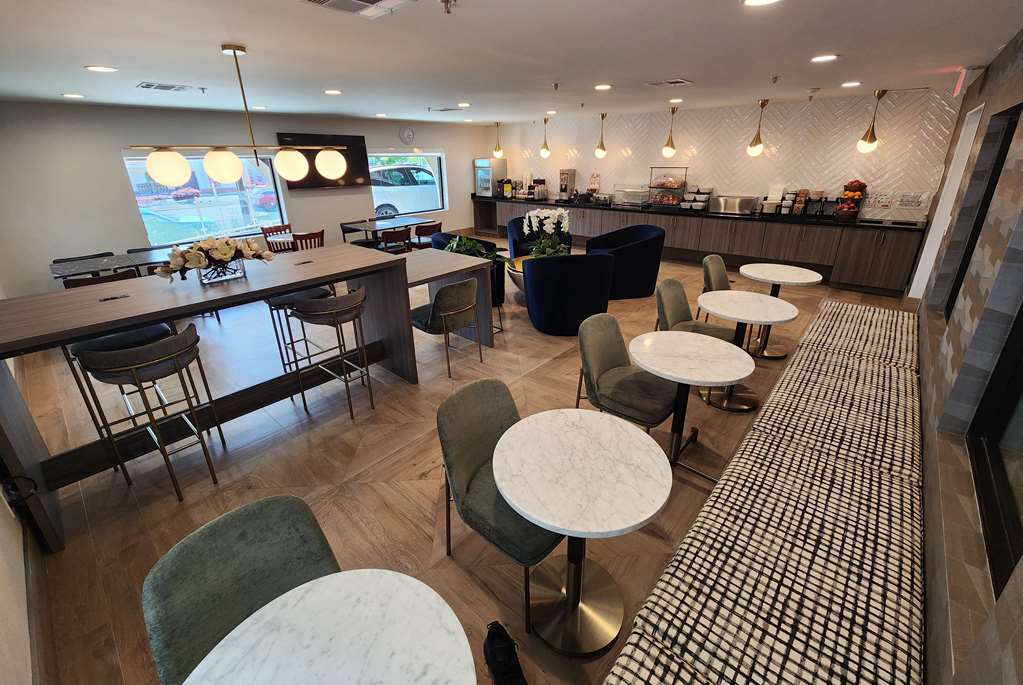 La Quinta Inn & Suites by Wyndham San Francisco Airport West - photo 58