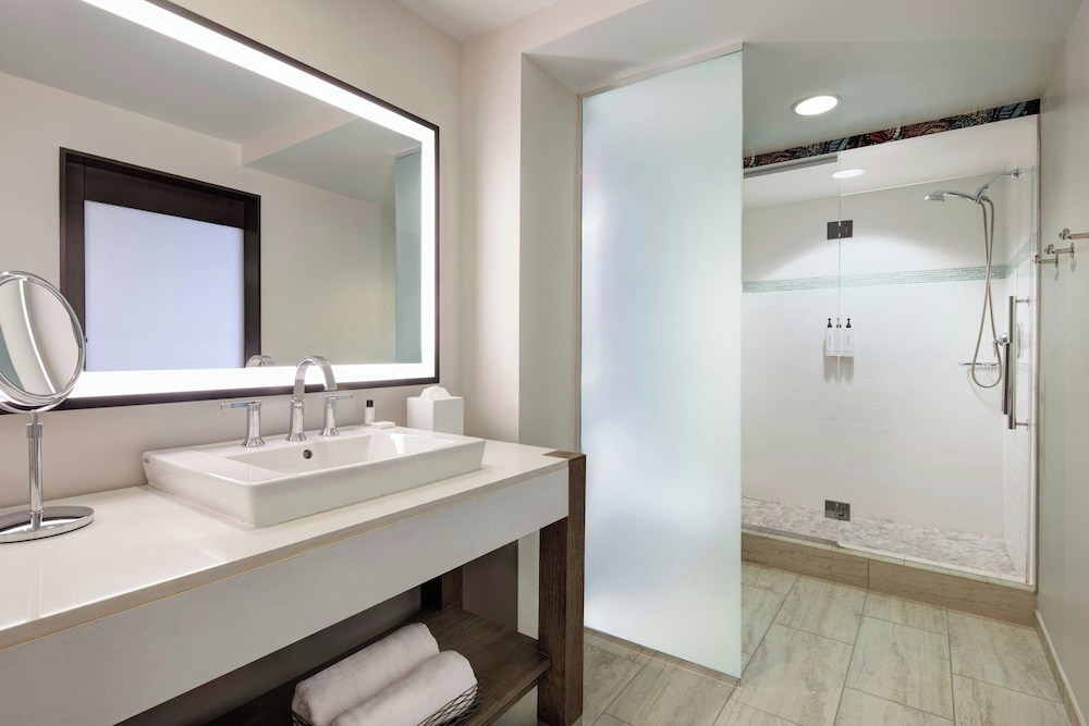 Hotel Tonnelle New Orleans A Tribute Portfolio Hotel By Marriott - photo 27