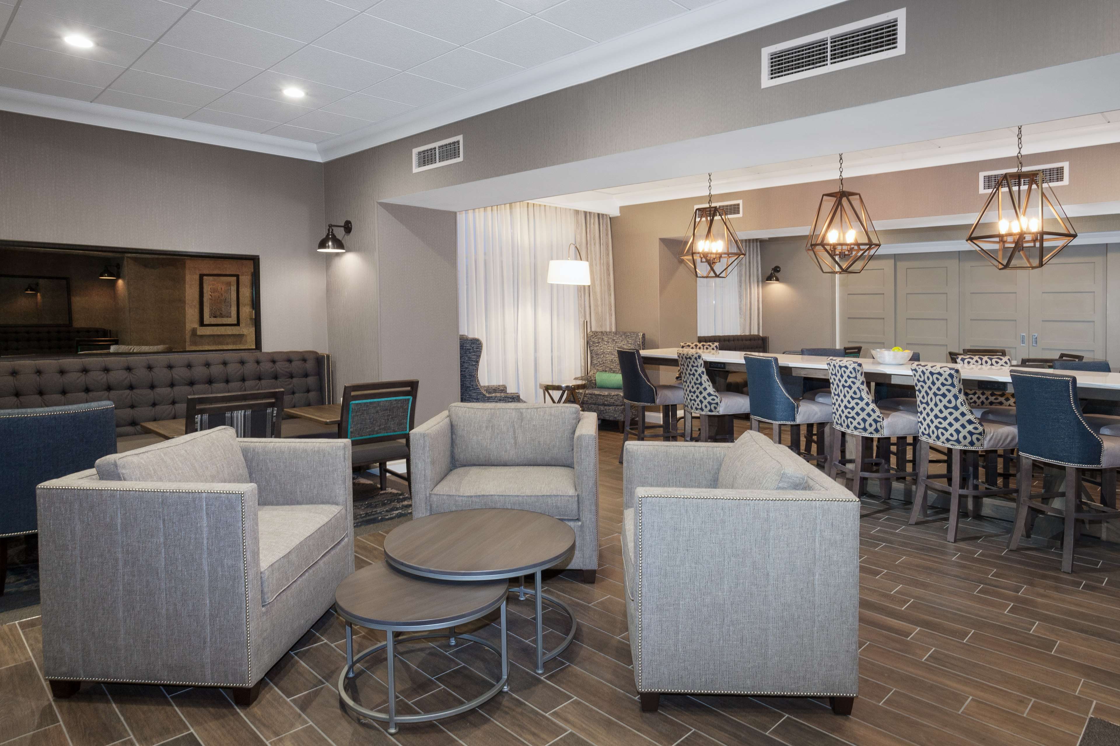 Hampton Inn by Hilton Kennebunk Kennebunkport - photo 9
