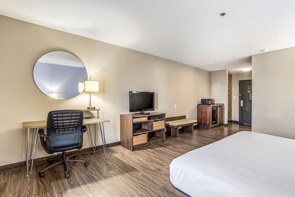 Quality Inn Calvert City Paducah East - photo 23