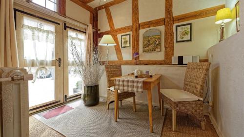 Remparts de Riquewihr Le Petit Ours — 5-Star Luxury Hotel in Riquewihr, France
