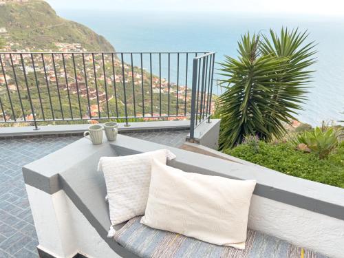 Calheta Bay View House Family and Group Residence — 4-Star Luxury Hotel in Arco Da Calheta, Portugal