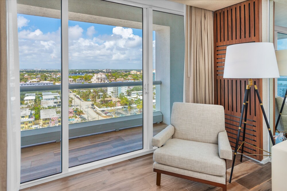Private Residences at Conrad by LRMB - photo 14