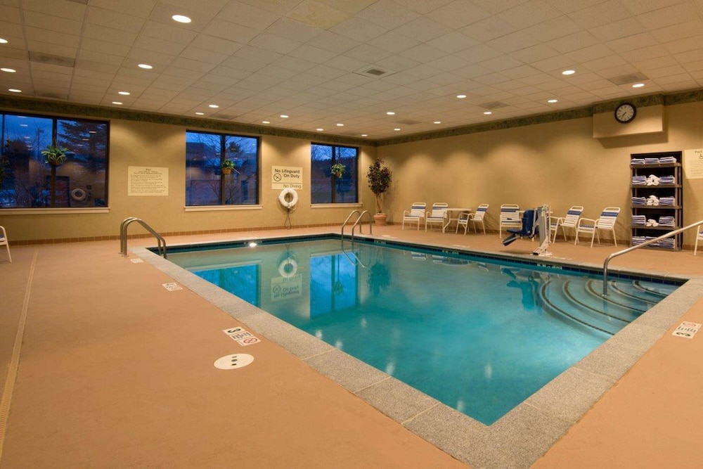 Hampton Inn White River Junction - photo 14