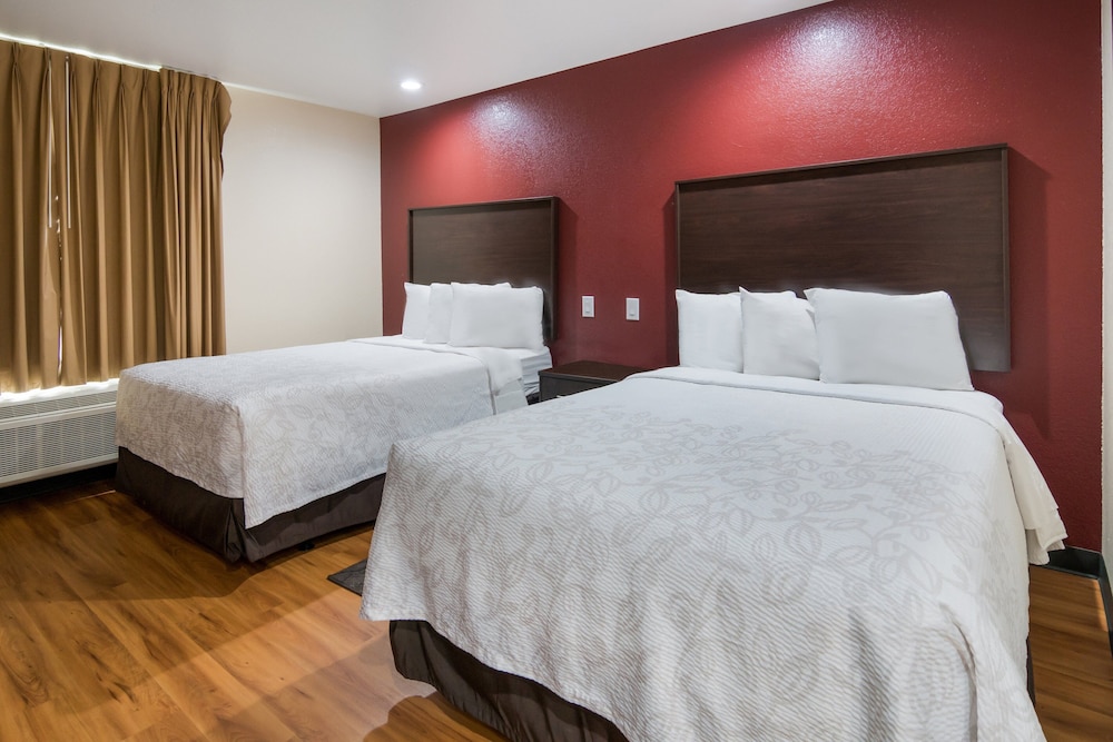 Red Roof Inn PLUS Fort Worth Burleson - photo 20