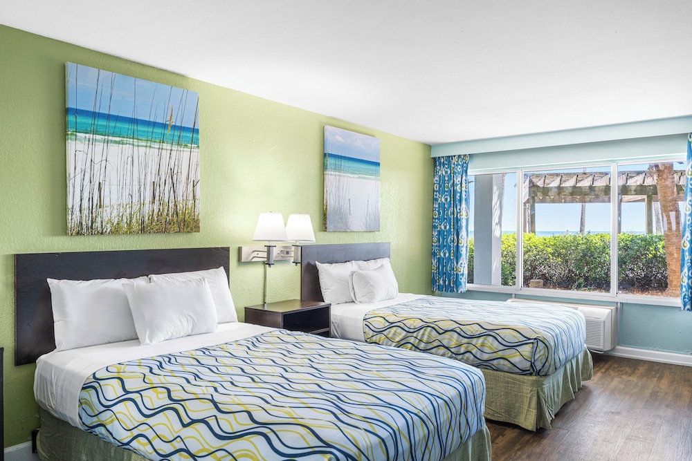 Boardwalk Beach Hotel - photo 46