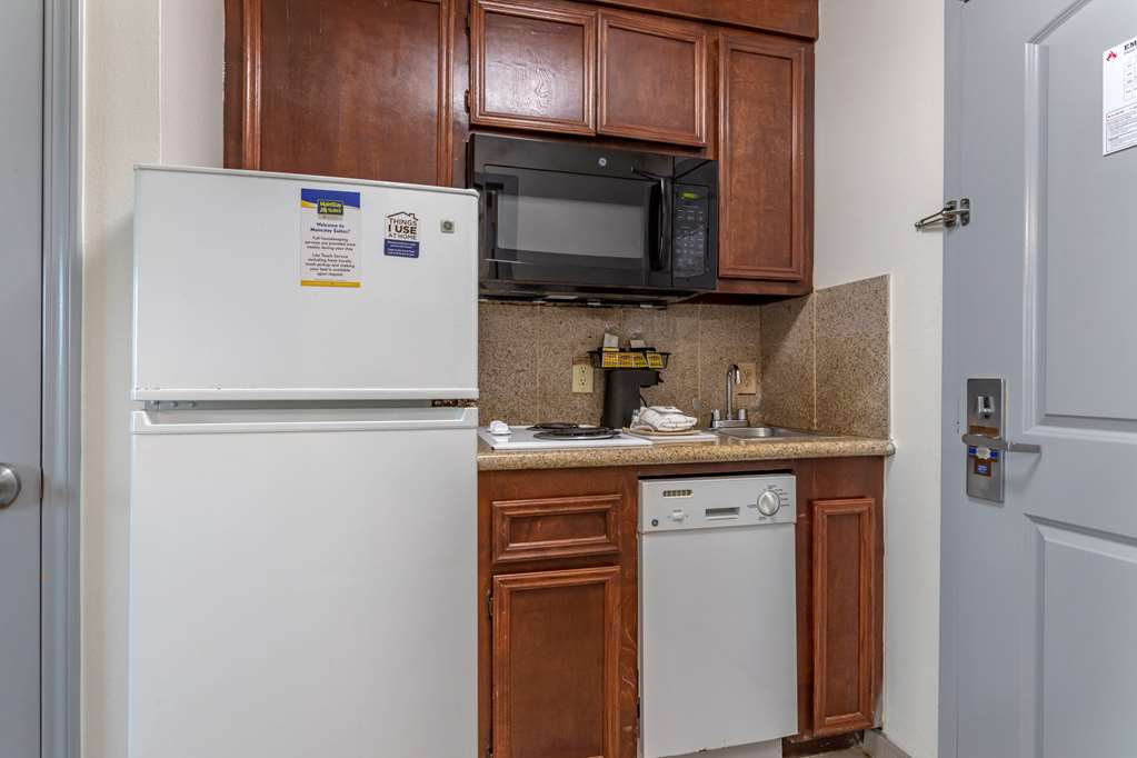 MainStay Suites Port Arthur Beaumont South - photo 13