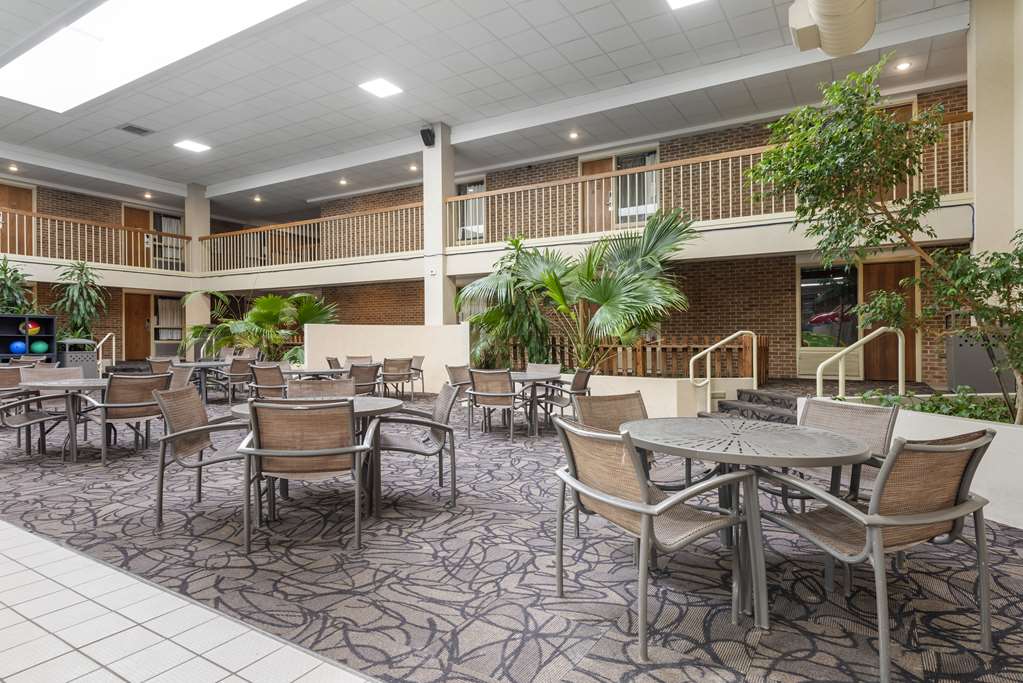Best Western Plus Ramkota Hotel - photo 49