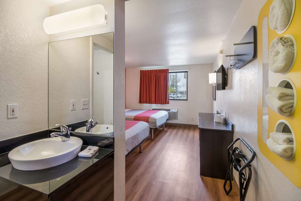 Park Inn by Radisson Fargo West Acres - photo 14