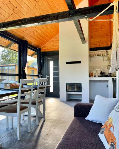 LaOgrada Free Hot Tub for stays between 01 31 March in Avrig, Romania