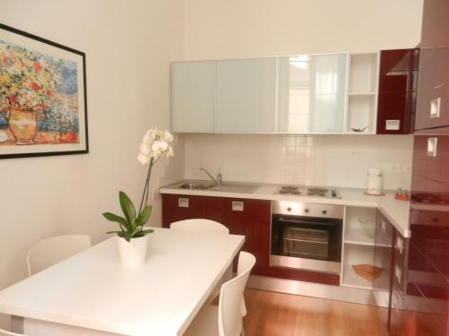 Central Guesthouse — 4-Star Luxury Hotel in La Spezia, Italy