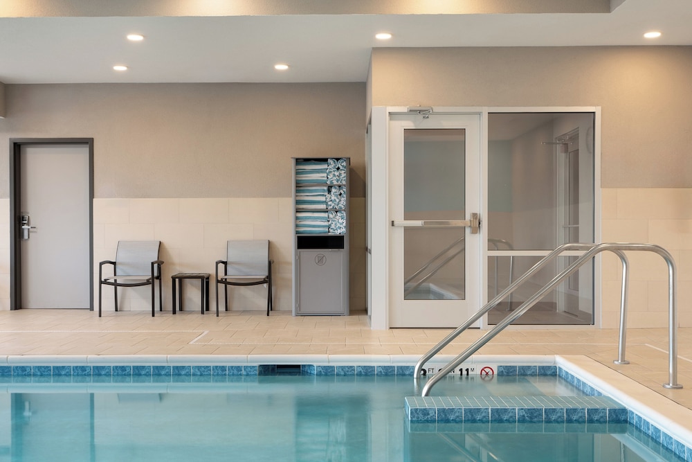 avid hotel Oak Creek by IHG - photo 24